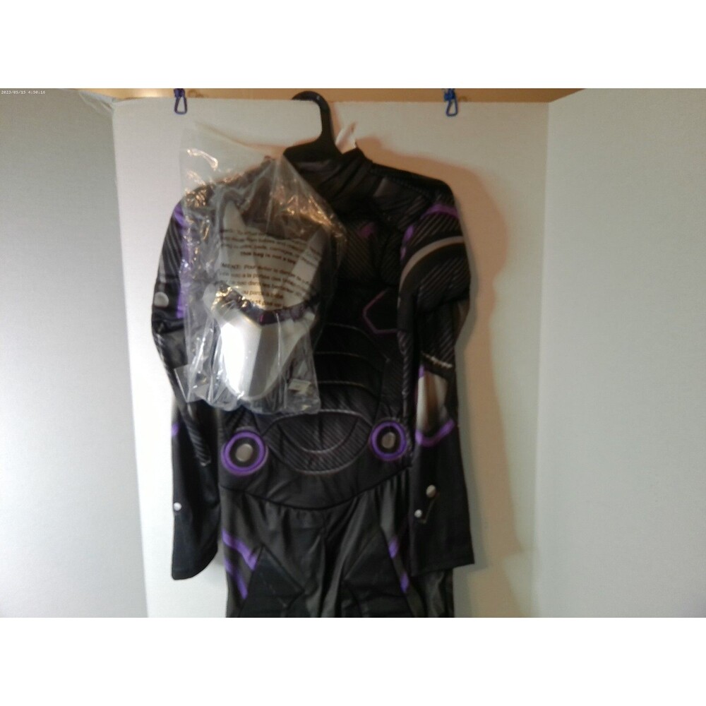 Fortnite Omega Youth Kids Halloween Boys Costume Youth Sz Large 10-12 NEW